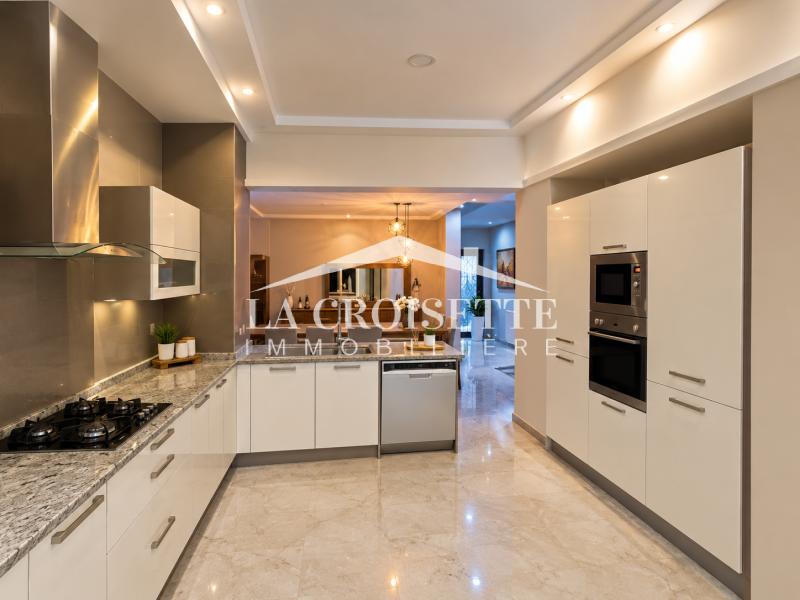 Villa S+4 meublée à La Marsa